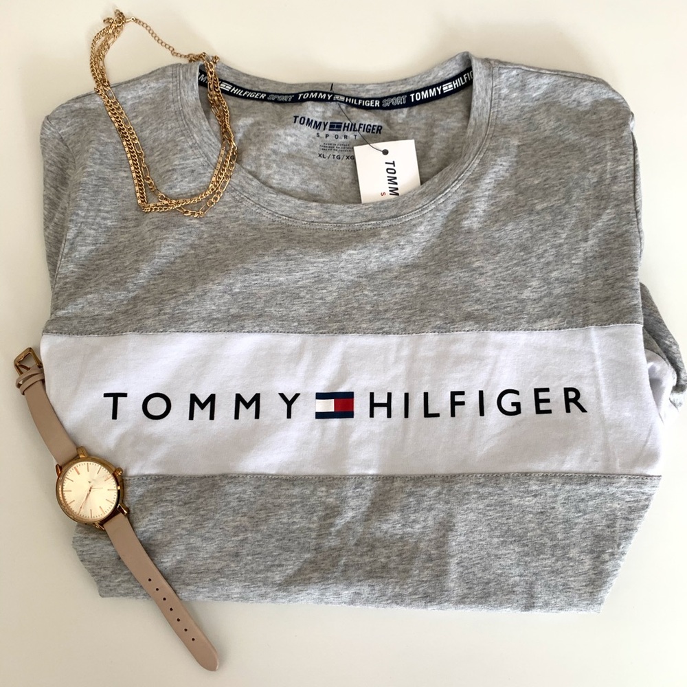 Tommy Hilfiger shirt✨